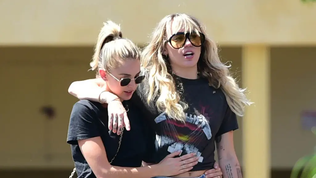 Is Miley Cyrus cheating on Maxx Morando?