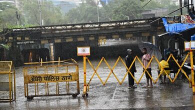 Vehicles struggling in waterlogged Andheri Subway during heavy Mumbai rains
