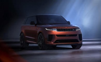 Luxury meets speed in the all-new Range Rover Sport SV Carbon Edition.