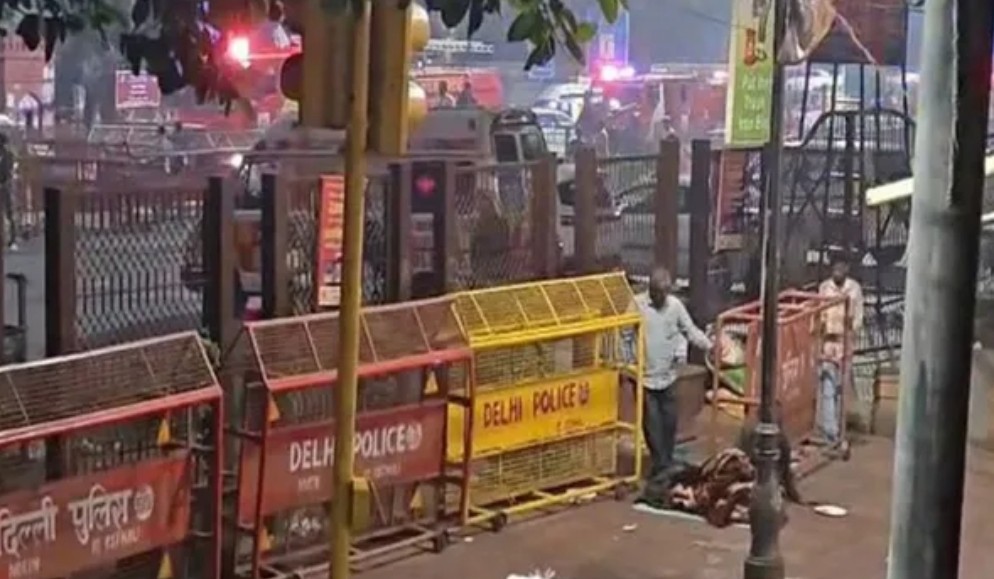Red Fort Blast : A Powerful Explosion Rocks Delhi